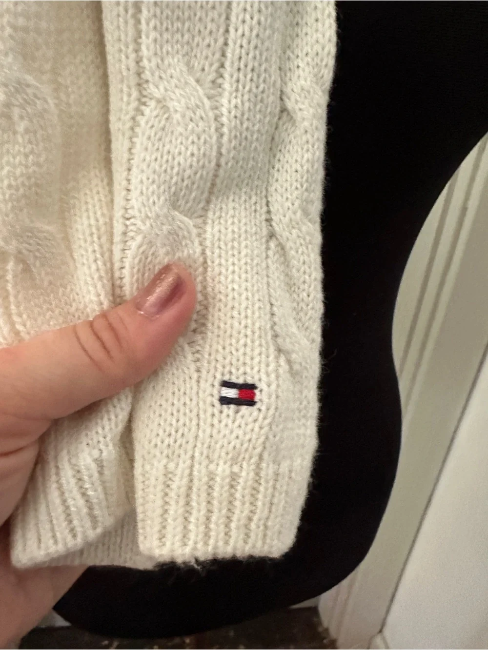 Tommy Hilfiger Off-White Cable Knit Scarf